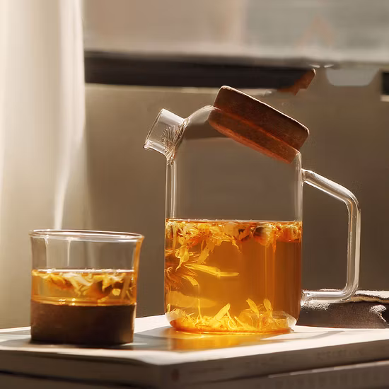 2 Liter Insulated Glass Beverage Jug for Homemade Juice Pot with Stainless Steel Lids